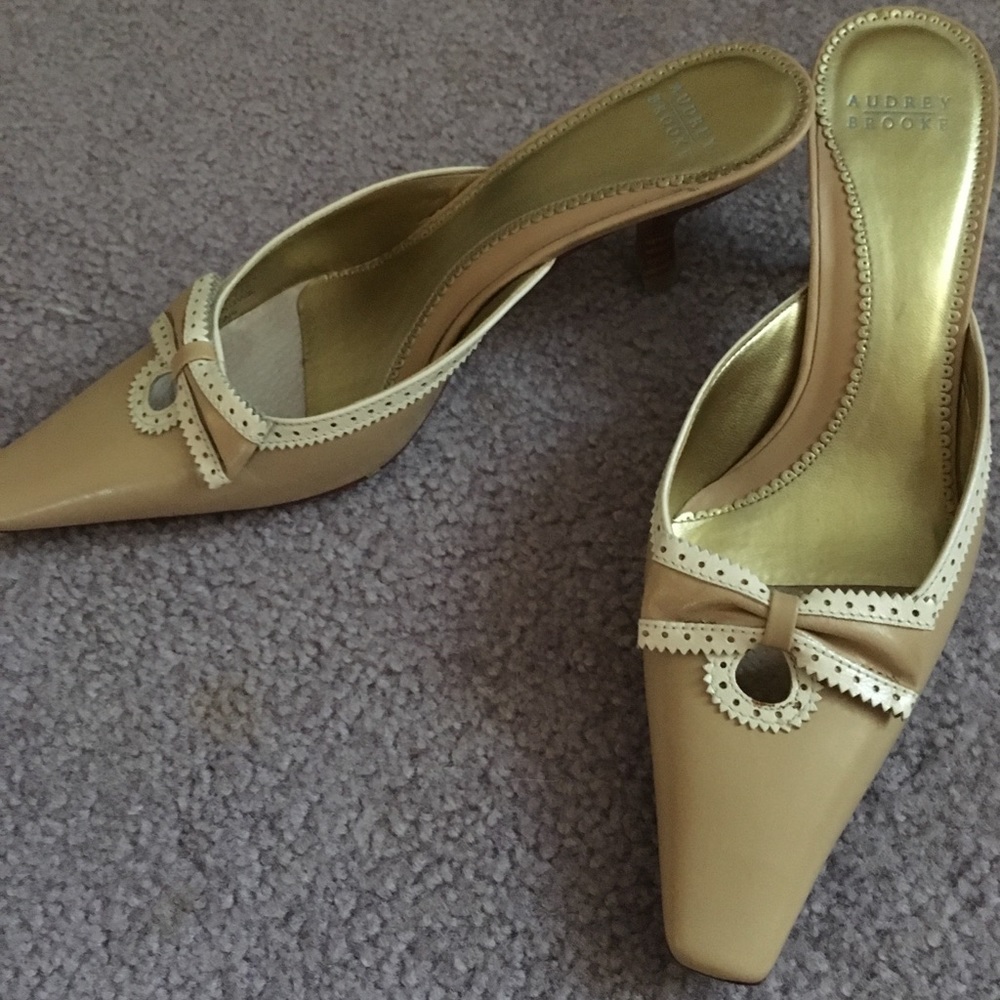 Audrey Brooke pointed toe low heels